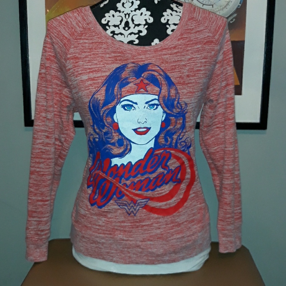 Wonder Woman DC Long Sleeve Crewneck